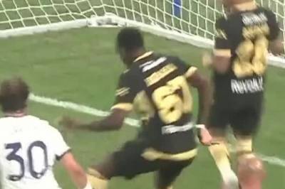 1-0: Divin Mubama, Manchester City