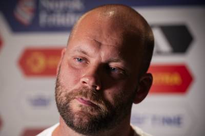 Henriksen deltok til tross for skaden