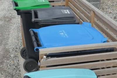 Her er den fjerde søppeldunken