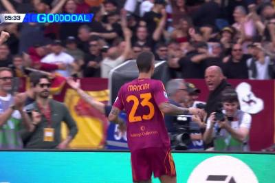 Gianluca Mancini setter 2-0 mot Lazio