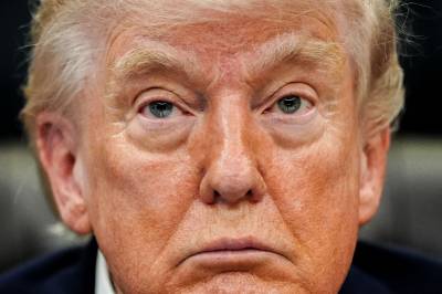 Trump på historisk lavmål i ny meningsmåling