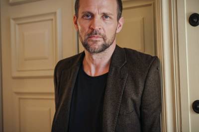 - Tvunget til å takke nei