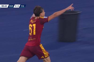 Scoring for Niccolo Pisilli