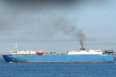 Ukraina hevder at to russiske militære transportskip ble angrepet i Kaspihavet