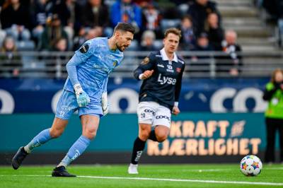 Marerittkveld for Haikin: – Ingen god start med norsk pass