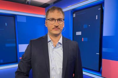 Midtnytt: Laget minnebenk for omkomne brannmenn