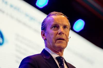 Frontline handler flatt etter analytikerjusteringer: – Betydelig oppside