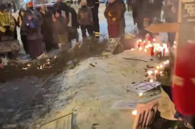 Den 37 år gamle intensivsykepleieren Alex Jeffrey Pretti ble skutt og drept av føderale agenter i Minneapolis.