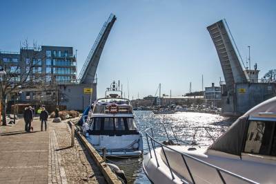 Hetebølgen treffer Fredrikstad – bruene stenges