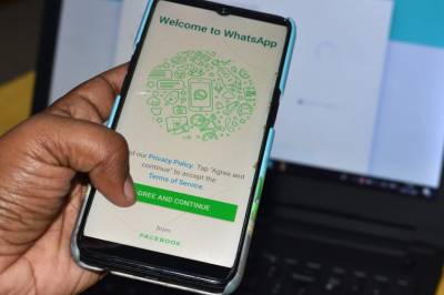 Nkom med hackeralarm: «Nå jakter de WhatsApp- og Signal-kontoen din»