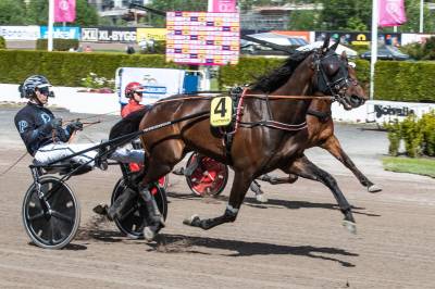 Vi spiller bankerfritt til lunsj