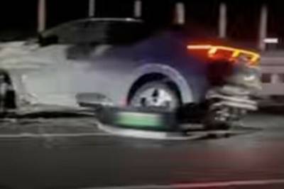 Absurd ulykke: Bilen slukket feil lys