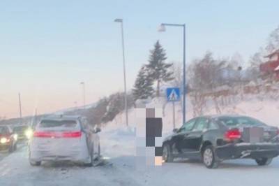 Kollisjon mellom to biler på Kvaløya