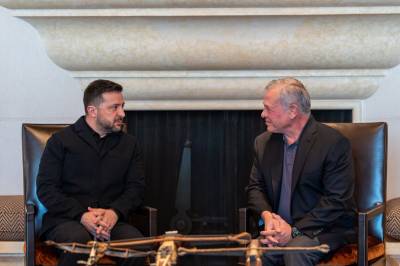 Ukrainas Zelenskij utforsker sikkerhetspartnerskap med Jordan