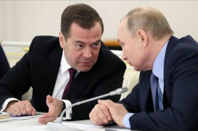 Medvedev: – Det burde alarmere alle