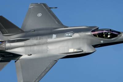 Norge sender militære fly til Australia