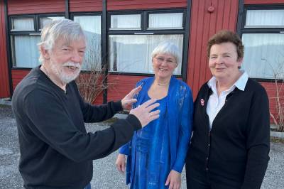 width=device-width, initial-scale=1