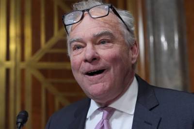 Han vil vingeklippe Trumps krigsmakt. – De vet ikke hva begrunnelsen for krigen er, sier senator. 