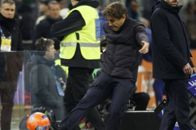 Fikk rødt kort: Klikket