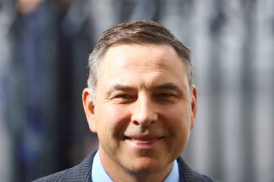 Kutter samarbeid med kjent barnebokforfatter etter trakasseringsanklager 