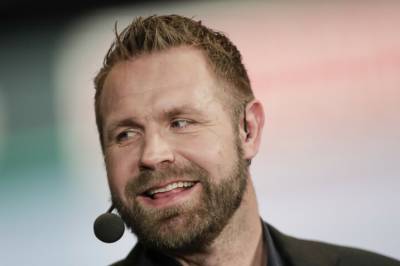 Konfrontert om kvinnekommentar: - Grotesk