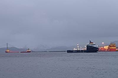 Uværet sender skip til havn