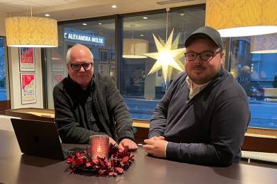 width=device-width, initial-scale=1