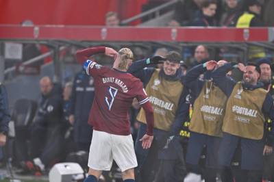 Avslører feiring - hyllest til TV-karakter