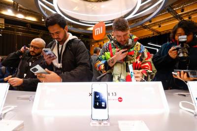 Prisene på mobiltelefoner kan øke – eksperter legger skylden på KI