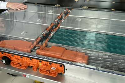 Elbiler blir lettere enn bensinbiler