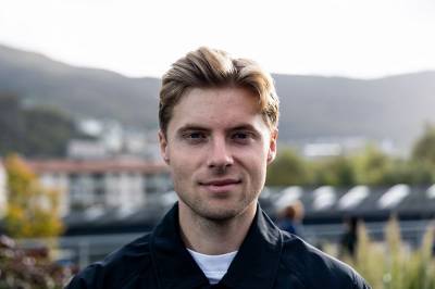 Emil så ut til å leve drømmelivet i Spania. Men inni ham ble det for mye.