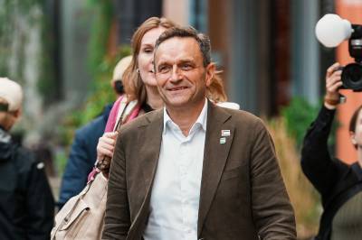 I mai kuttes månedskortprisene på kollektiv. MDG krever nye priskutt etter dieselkuttet.