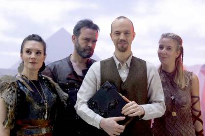 NRK sender kjendiser «på Brødrene Dal»-inspirert tidsreise