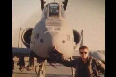 Amerikansk «Top Gun»-flyver tiltalt for å lære opp fienden: «Jeg er klar til å bo i Kina.» 