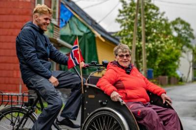 «Bestemorsungen» lo med hele Norge – inni seg holdt han på å gå i stykker