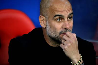 Pep Guardiola blir i Manchester City i minst ett år til