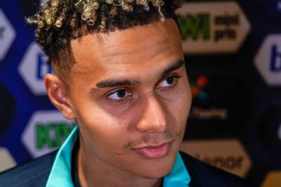 Nusa gir ut bok: – Betyr mye