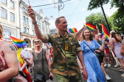 90.000 deltagere i årets pride-parade i Oslo