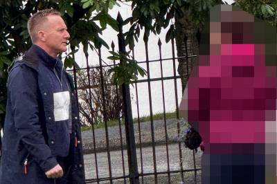 Konfronterte kvinne på gravplass: – Måtte ta en for laget