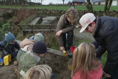 Få menn jobber i barnehage – vil snu trenden