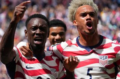 USA videre i VM – Arsenal-vrakgods herjet igjen