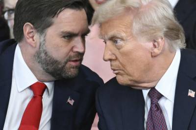 Vance-press: Prøv diplomati, ikke angrip