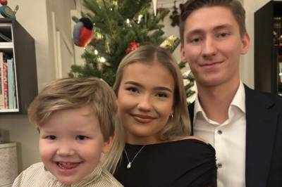 Arora (25) må ha med sønnen i forelesning