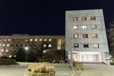 Artist slipper ut av tvungent psykisk helsevern etter angrep på NRK-profil