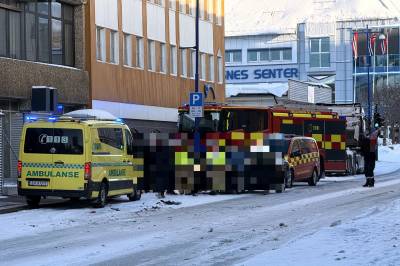 Rykker ut: Brøytebil og personbil har kollidert