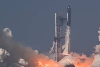 Romfartsfond skyter fart før SpaceX-børsnotering: – Starten på en helt ny økonomi