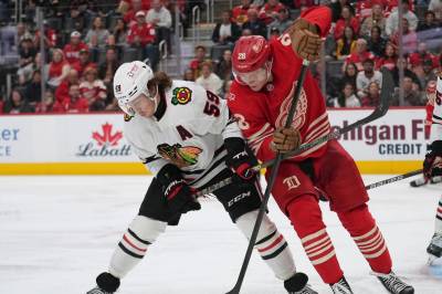 Brandsegg-Nygård og Red Wings slo Blackhawks etter kontrovers – hattrick av Arvidsson