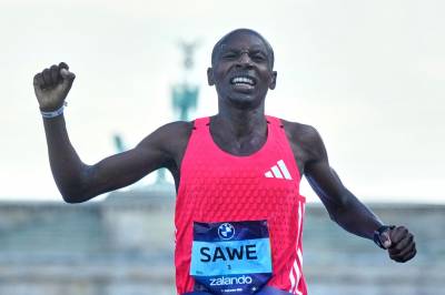 Sawe satte ny verdensrekord i maraton – førstemann under 2 timer