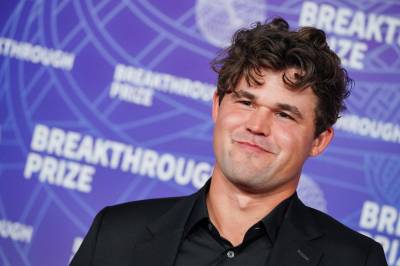 Magnus Carlsen slet seg til ny Champions Chess-tittel