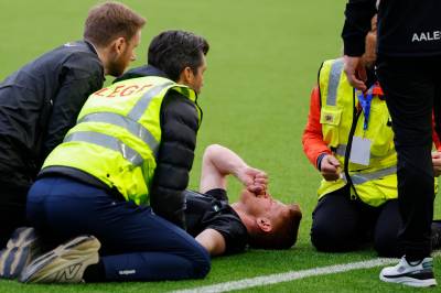 Hentet i ambu­lanse i blytungt Brann-tap